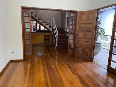 Casa com 4 Quartos à venda, 300m² no São Dimas, Conselheiro Lafaiete