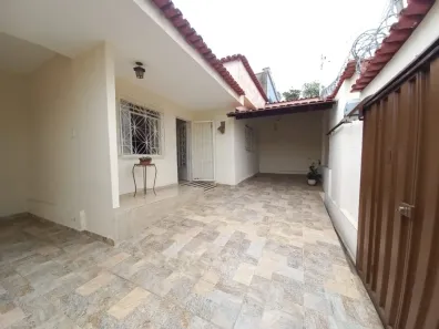 Casa com 3 Quartos à venda, 250m² no Salgado Filho, Belo Horizonte