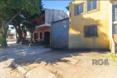 Galpão/Depósito/Armazém à venda, 300m² no Navegantes, Porto Alegre