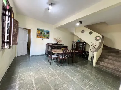 Casa com 4 Quartos à venda, 356m² no Amaralina, Salvador