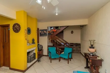 Casa com 3 Quartos à venda, 166m² no Espírito Santo, Porto Alegre