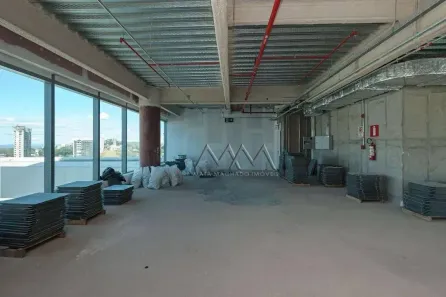 Sala Comercial para alugar, 863m² no Vila da Serra, Nova Lima