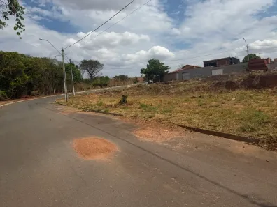 Lote/Terreno à venda, 250m² no Residencial Parque dos Buritis, Senador Canedo