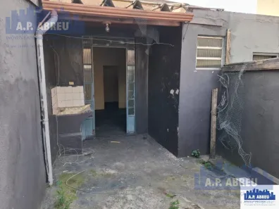Casa com 1 Quarto para alugar, 10m² no Vila Buenos Aires, São Paulo