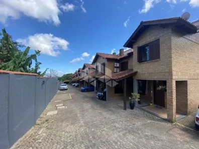 Casa de Condomínio com 3 Quartos para alugar, 121m² no Ipanema, Porto Alegre