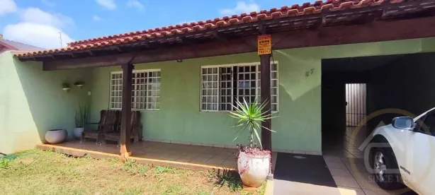 Casa com 3 Quartos à venda, 140m² no Conjunto Habitacional Maria Cecília Serrano de Oliveira, Londrina