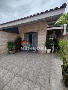 Casa com 2 Quartos à venda, 66m² no Balneário Itaóca, Mongaguá
