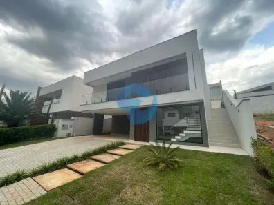 Sobrado com 3 Quartos à venda, 295m² no Parque Santa Márcia, Votorantim
