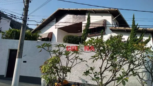 Casa com 4 Quartos à venda, 570m² no São Francisco, Niterói