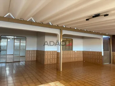 Casa com 3 Quartos à venda, 277m² no Residencial Santa Rita - 4ª Etapa, Goiânia