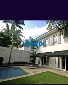 Sobrado com 4 Quartos à venda, 450m² no Alto de Pinheiros, São Paulo