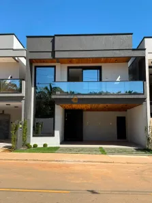 Sobrado com 4 Quartos à venda, 227m² no Nova Esperança, Porto Velho