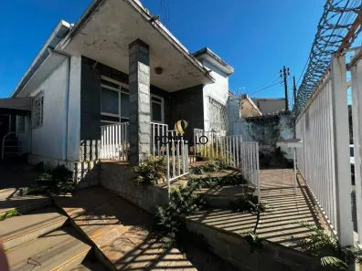 Casa com 5 Quartos à venda, 155m² no Centro, Sete Lagoas