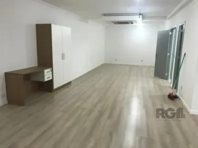 Sala Comercial para alugar, 150m² no Centro Histórico, Porto Alegre