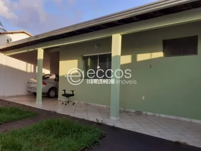 Casa com 3 Quartos à venda, 260m² no Cidade Jardim, Uberlândia