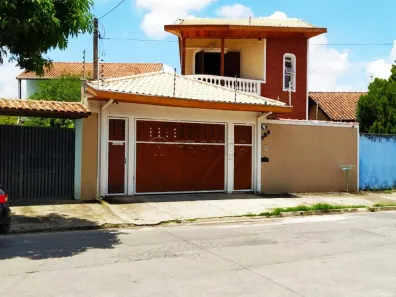 Sobrado com 3 Quartos à venda, 274m² no Residencial São Paulo, Jacareí