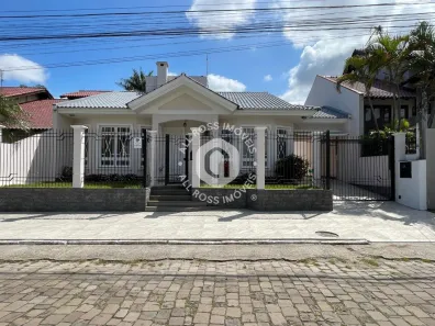 Casa com 3 Quartos para alugar, 240m² no Marechal Rondon, Canoas