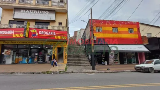 Casa com 1 Quarto para alugar, 35m² no Jardim Zaira, Mauá