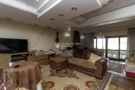 Casa com 4 Quartos à venda, 110m² no Passo da Areia, Porto Alegre