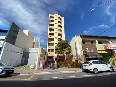 Apartamento com 3 Quartos para alugar, 110m² no Centro, Taubaté