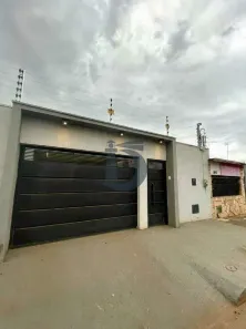 Casa com 3 Quartos para alugar, 116m² no Parque Calixtópolis, Anápolis
