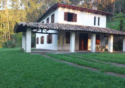 Fazenda/Sítio com 4 Quartos à venda, 280m² no Jardim Aracy, Mogi das Cruzes