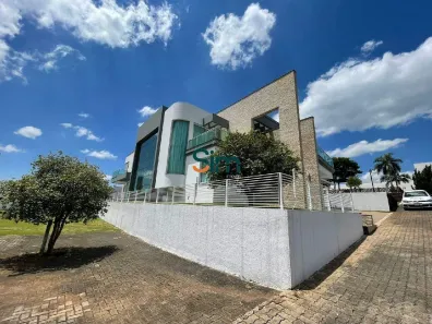 Casa com 4 Quartos para alugar, 520m² no Universitário, Chapecó