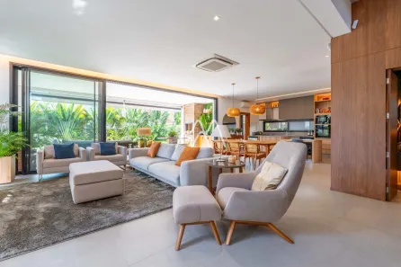 Casa com 4 Quartos à venda, 360m² no Jurerê, Florianópolis