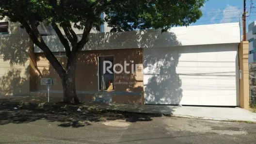 Galpão/Depósito/Armazém para alugar, 720m² no Santa Mônica, Uberlândia