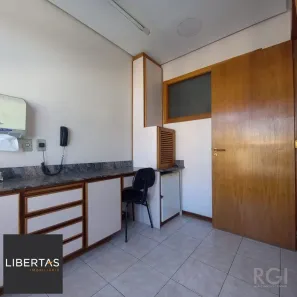 Sala Comercial com 1 Quarto à venda, 30m² no Passo da Areia, Porto Alegre