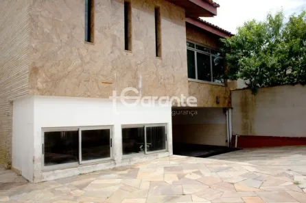 Sobrado com 5 Quartos à venda, 400m² no Bosque da Saúde, São Paulo