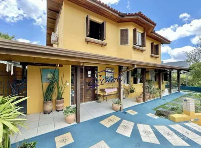 Casa de Condomínio com 3 Quartos à venda, 240m² no Parque Rincão, Cotia