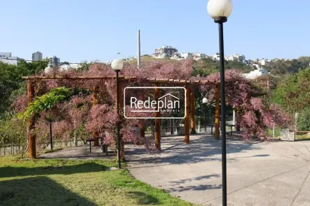 Lote/Terreno à venda, 355m² no Jardim Amália, Volta Redonda