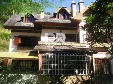 Casa com 7 Quartos à venda, 800m² no Albuquerque, Teresópolis
