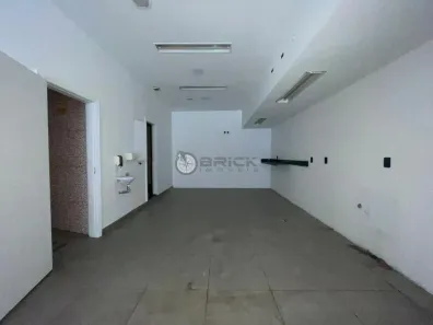 Ponto Comercial para alugar, 73m² no Várzea, Teresópolis