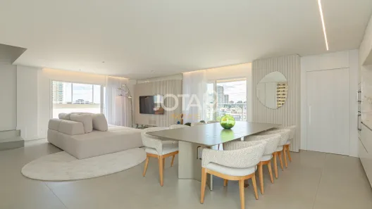 Cobertura com 3 Quartos para alugar, 194m² no Campo Comprido, Curitiba