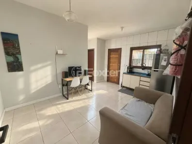 Casa com 2 Quartos à venda, 55m² no Rio Branco, Canoas