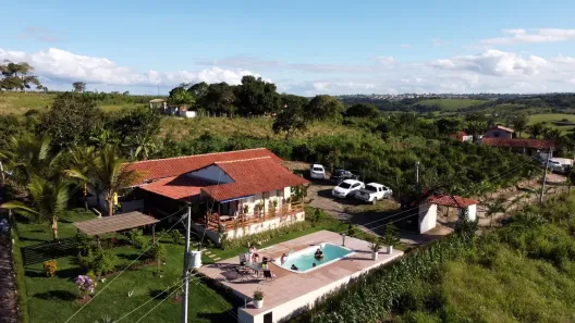 Fazenda/Sítio com 5 Quartos à venda, 1500m² no , Bezerros