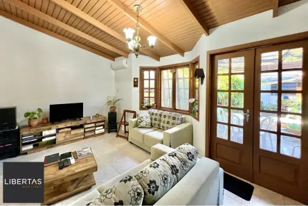 Casa com 3 Quartos à venda, 262m² no Nossa Senhora das Graças, Canoas