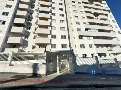 Apartamento com 2 Quartos para alugar, 61m² no Pagani, Palhoça
