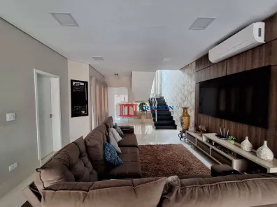 Casa de Condomínio com 3 Quartos para alugar, 250m² no Taquaral, Piracicaba