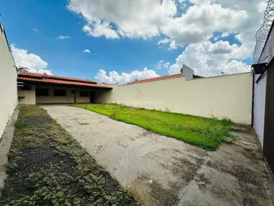 Casa com 2 Quartos à venda, 91m² no Jardim Nenê Gomes, Uberaba