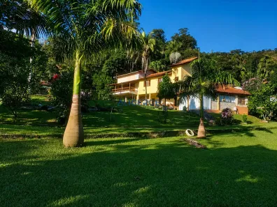 Fazenda/Sítio com 4 Quartos à venda, 360m² no Salvaterra, Juiz de Fora