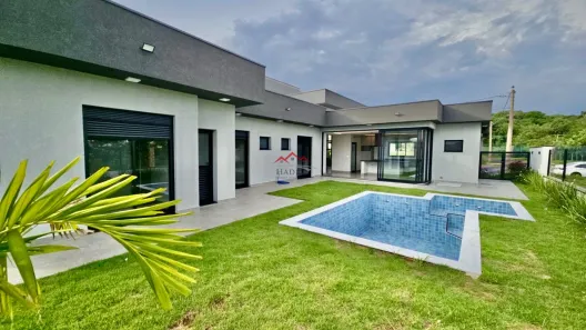 Casa de Condomínio com 3 Quartos à venda, 220m² no Swiss Park, Campinas