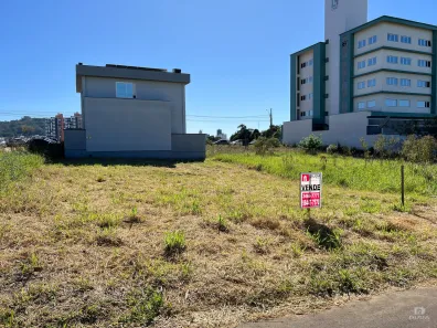Lote/Terreno à venda, 371m² no Ceará, Criciúma