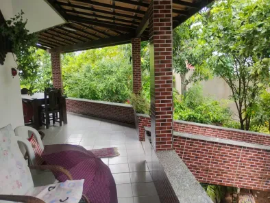Casa com 4 Quartos para alugar, 200m² no Itapuã, Salvador