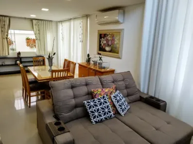 Sobrado com 4 Quartos à venda, 329m² no Esperança, Londrina