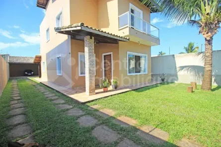 Casa com 3 Quartos à venda, 223m² no Estância Balneária Maria Helena Novaes, Peruíbe