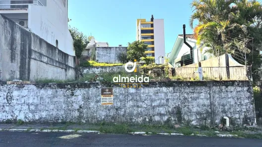Lote/Terreno à venda, 384m² no Nossa Senhora de Lourdes, Santa Maria