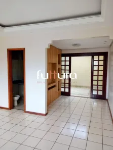 Casa de Condomínio com 3 Quartos à venda, 118m² no Jardim América, Goiânia